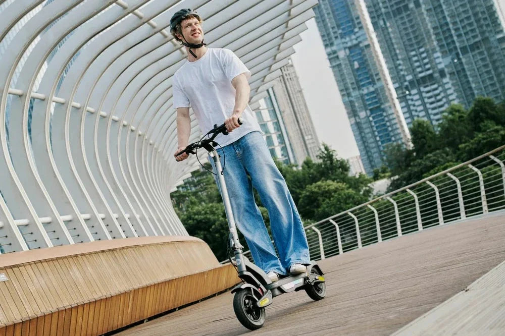 How to Make Your iSinwheel Scooter More Comfortable for Longer Rides